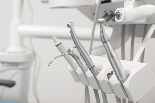 dentist's instrument dental