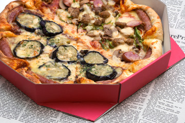 ピザ デリバリー