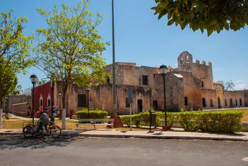 Outdoor kussens Convent of San Bernardino de Siena. Valladolid, Yucatan, Mexico © Anna ART