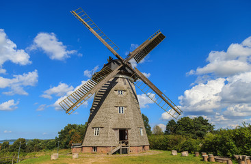 Fototapeta na wymiar Traditionelle Holländermühle - Windmühle in Benz, auf der Insel Usedom (Deutschland)