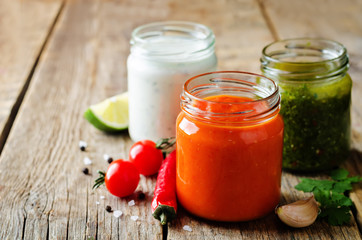 Variation of sauces for meat, poultry or fish