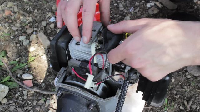 spark plug take out,Spark Plug On Carburetor In trimmer