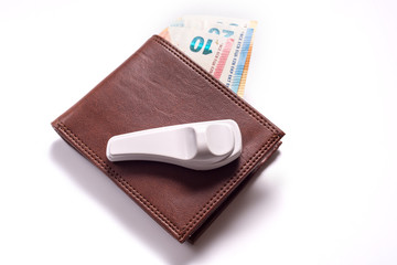 Wallet with Euro banknotes and anti theft tag