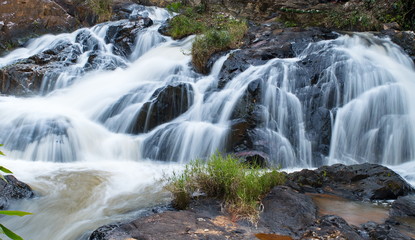 Fototapeta na wymiar Vietnam waterfall