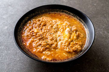 Thai spicy instant noodles bowl