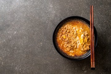 Thai spicy instant noodles bowl