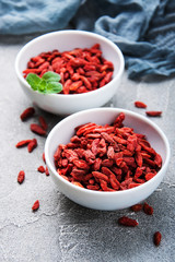 dry red goji berries