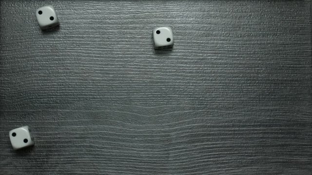 Poker Dice rolling tripple two