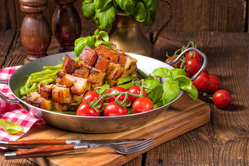 Crust roast pickled in beer