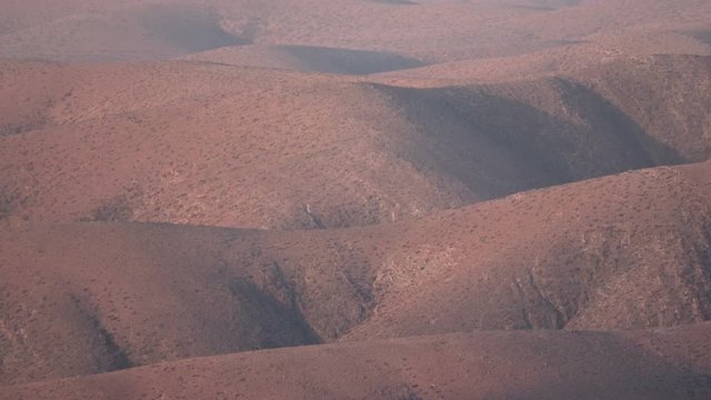 Vulkanlandschaft auf Fuerteventura, Kanaren, Vulkangestein, Lava, Weite, Urlaub, 4K