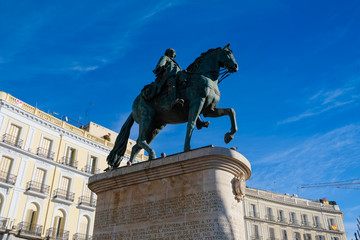 マドリード 太陽の門 カルロス3世騎馬像