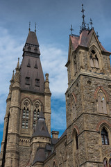 Fototapeta premium Türme des kanadischen Parlamentsgebäudes in Ottawa, Kanada