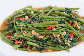 Stir the morning glory with minced pork.