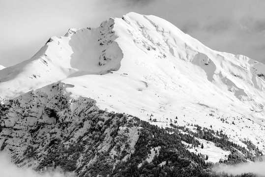 Fototapeta beautiful winter peak - black and white image