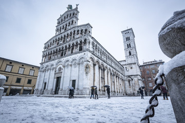 Piazza San Michele al tempo della neve