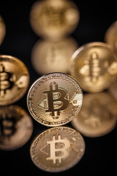 Virtual  currency bitcoin