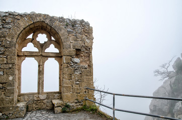 Obraz premium View of fog valley from the ancient building
