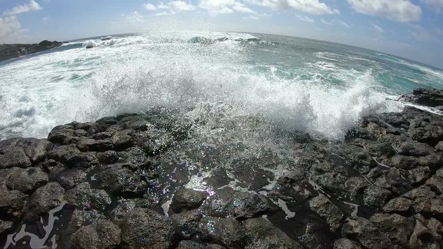 Riesenwellen an der Vulkank&uuml;ste bei El Cotillo, Fuerteventure, Kanaren, Spanien, Meer, Insel