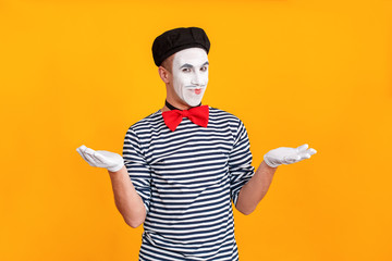 Mime man say well hi honey! Nice to meet you