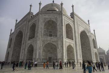 Fototapeta na wymiar Angled View of the Taj Mahal