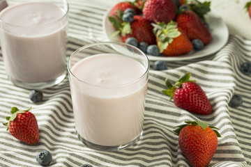 Healthy Organic Drinkable Yogurt Berry Kefir