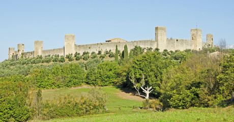 Fototapeta na wymiar The ancient city walls of Monteriggioni in Tuscany, Italy.