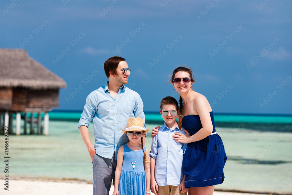 Canvas Prints family on summer vacation