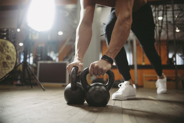Lifting weights at the gym