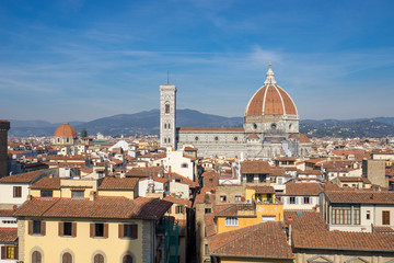 Fototapeta na wymiar ヴェッキオ宮殿のアルノルフォの塔から見るフィレンツェ市街の風景
