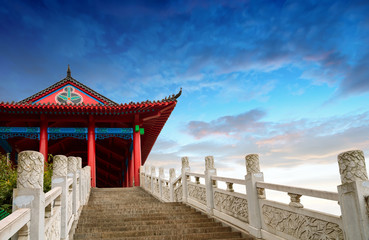 Fototapeta premium Chinese traditional style bridge