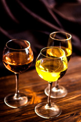 different types of wines and shapes of glasses