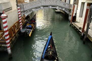 image of gondolas in Venice with characteristic bridge