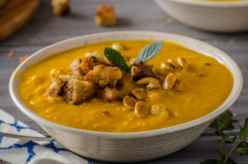 Pumpkin soup delish organic soup