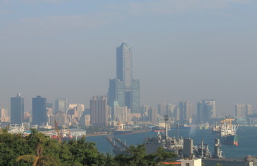 Obraz premium Kaohsiung downtown cityscape in Kaohsiung Taiwan