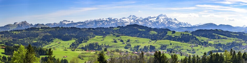 Appenzeller Land mit Alpstein-Massiv - obrazy, fototapety, plakaty