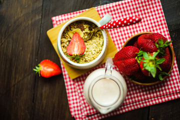 Healthy breakfast with strawberries