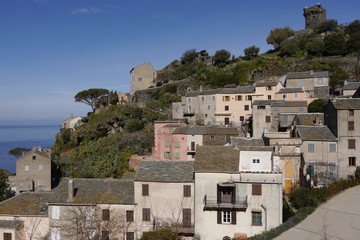 Obraz premium Nonza - historische Küstenstadt auf Korsika