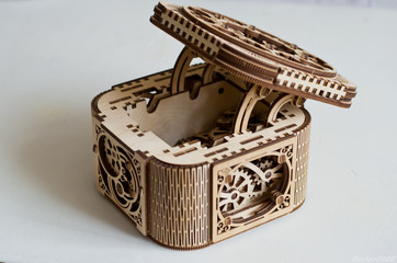 Wooden casket with a secret