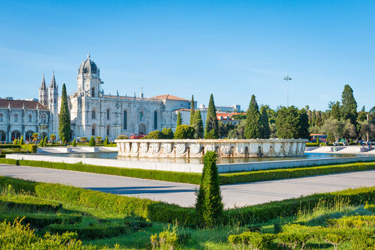 Lisbonne jardin de Belem place de l'empire