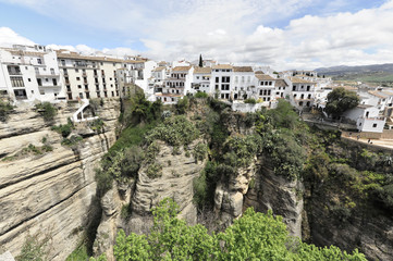 Fototapeta na wymiar Aussicht von der Puente Nuevo Brücke, El Tajo-Schlucht, Ronda, Provinz Malaga, Andalusien, Spanien, Europa