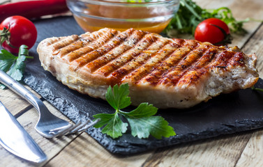 Grilled turkey fillet with vegetables