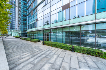 modern office building outdoors in the downtown