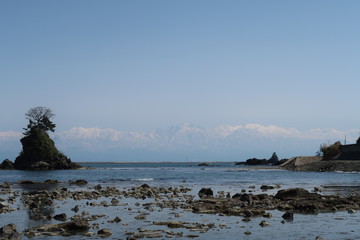 海と山