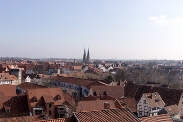 Obraz premium Blick über die Welterbestadt Quedlinburg