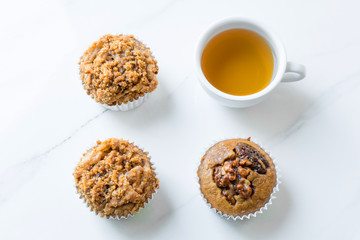 Banana crumble cup cake with tea.