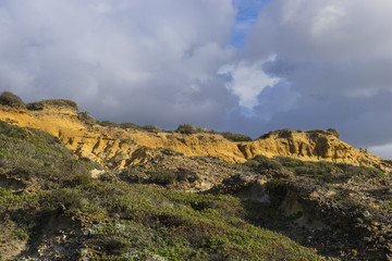 Felsküste am Atlantik im Parque Natural do Sudoeste Alentejano e Costa Vicentina, Algarve, Portugal, Europa