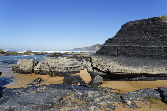 Felsk&uuml;ste am Atlantik im Parque Natural do Sudoeste Alentejano e Costa Vicentina, Algarve, Portugal, Europa