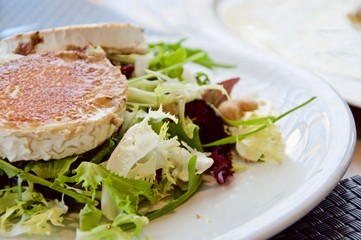Goat cheese salad