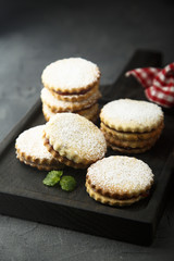 Sandwich cookies with berry jam