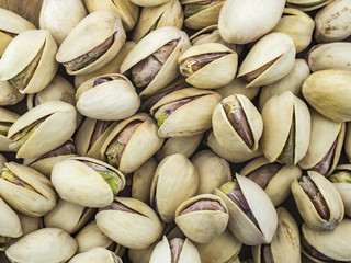 Unshelled pistachio nuts roasted with salt.